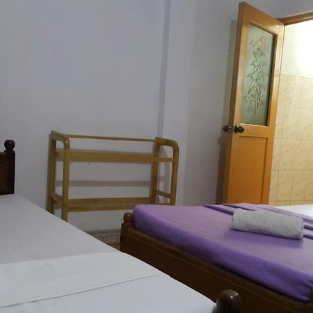 Monkey Hostel Anuradhapura Kültér fotó